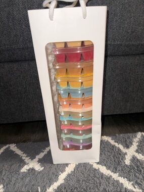 Scentsy Multi-Color Wax Melt Bars Pack - 12 Mystery bars all sales are final.